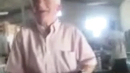 eski adam gösterilen onun dev horoz