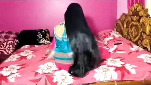 Today I am wearing a red saree. I want to fuck my pussy