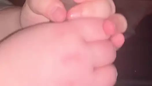 Güzel handjob itibaren genç beyaz milf