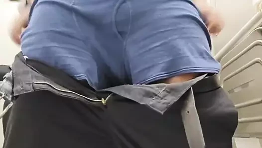 İşeme ve götümü gösterme