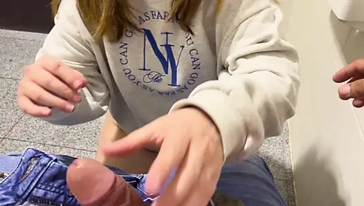 Ona güzel bir sakso çektikten sonra götümü kırdılar