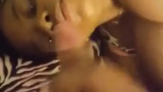 Bir kez, iki kez... üç kez bir hanımefendi