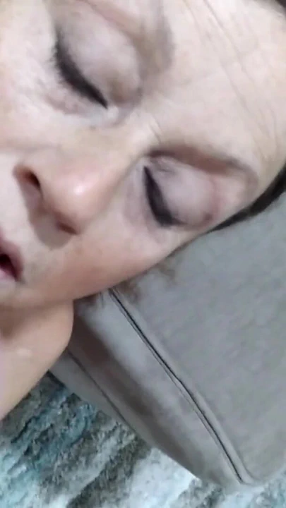 Candi Annie yaramaz fotoğraf çekimi | Klip 3