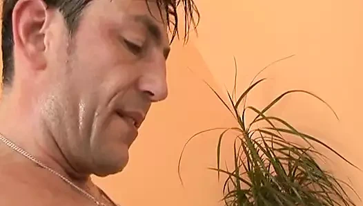 Vahşi bir alman bayan, daha önce hiç olmadığı gibi dövülmüş onu traş twat alır