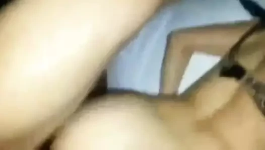 Kylie büyük zenci biniyor