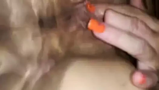 Adım anne shaving ona kedi içinde tub