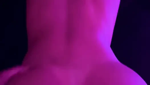 Donanımlı büyük memeli misslexa neighboor'unu sikiyor