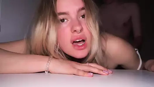 İtaatkar üniversiteli kızla sert sikiş - mira david