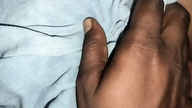 bhabhi neend thi mai pel diya