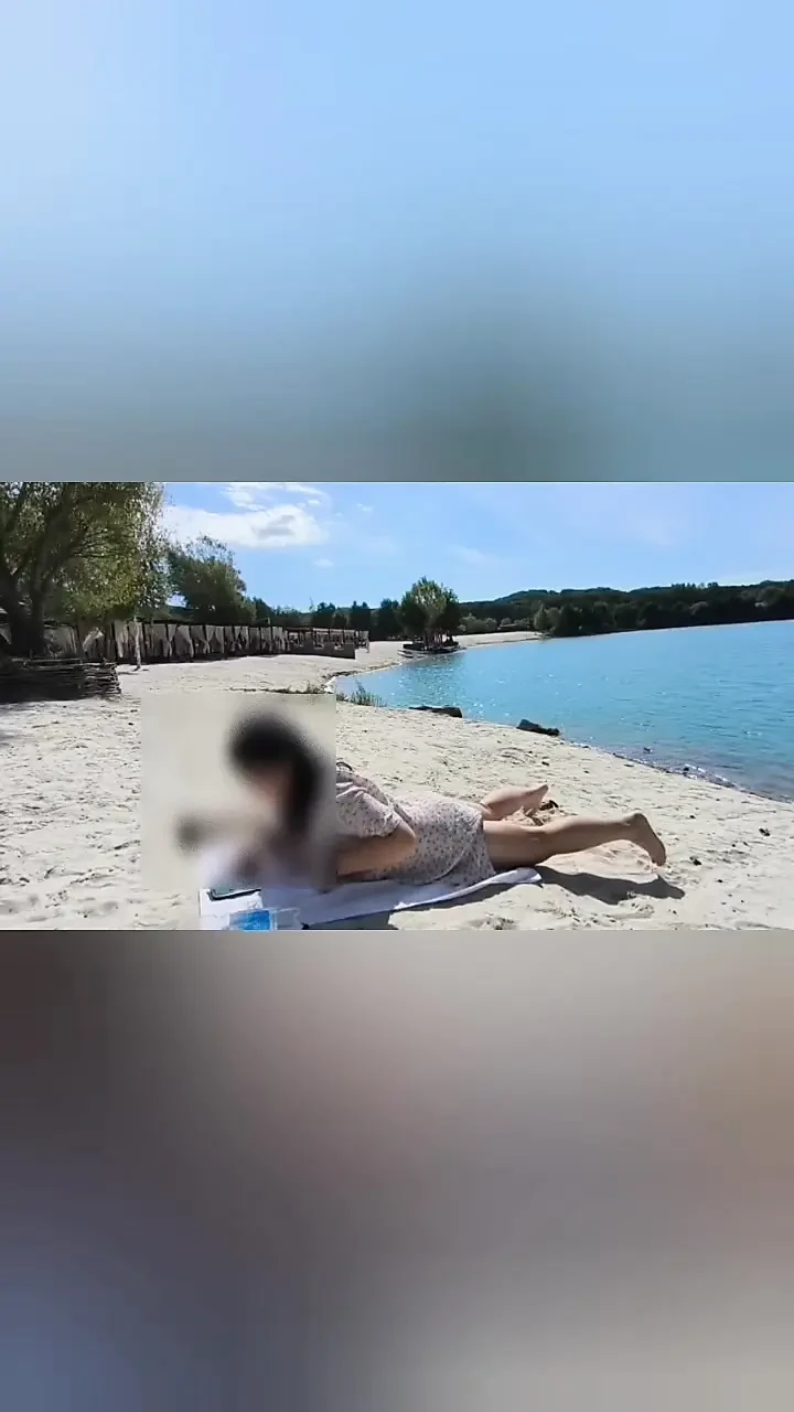 Sahilde neredeyse çıplak yakalanıyordum.