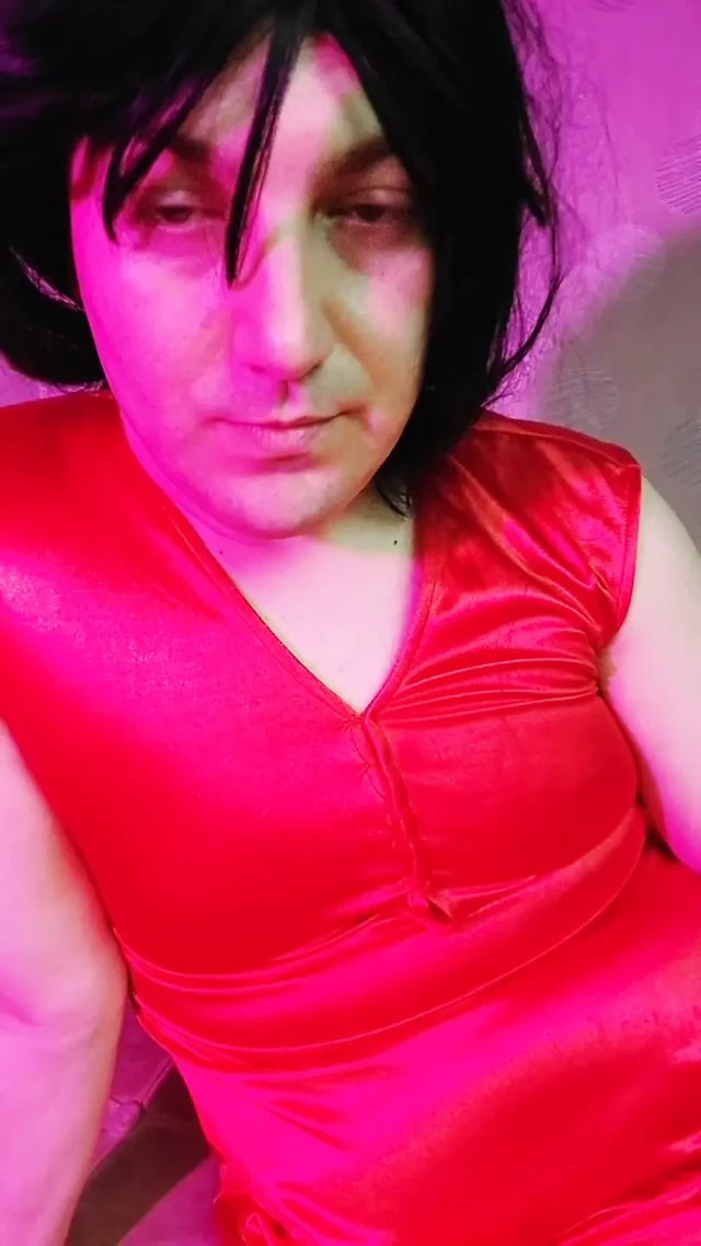 Kırmızı Gotik Beyaz Femboy Yarım Külotlu Çorapla