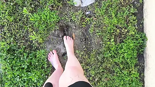 İtaatkar edepsiz ayak yalama özrü