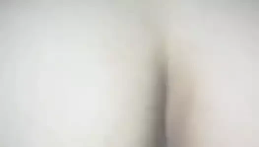 Kocasının kucağında