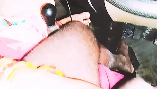 Hintli arabada seks pembe sari yenge erkek arkadaşıyla sikişmeye çalışıyor. Telugu Firty Konuşuyor.