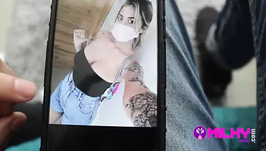 Yorgelis venezolana voluptuosa trabajando en limpieza