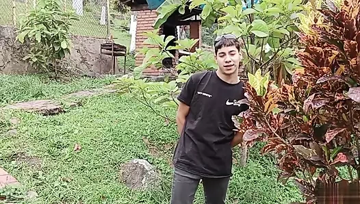 İki kez gelirsen, iki kez seni üvey kız kardeşini sikeceğim! - İspanyolca porno