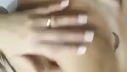 Loira raiumnda feia de rosto mas boa de corpinho