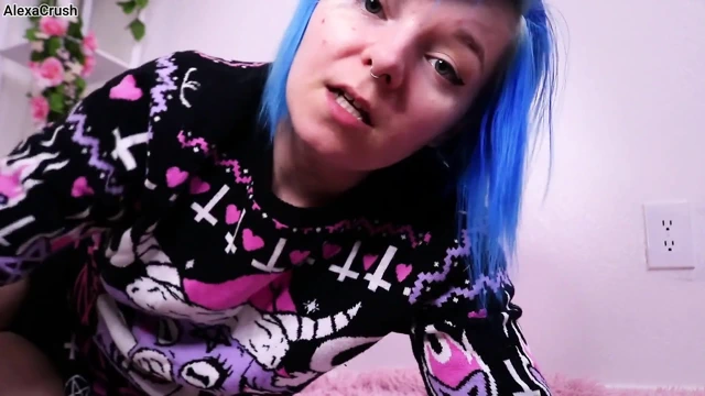 Kıskanç kız arkadaş sana yardımcı oluyor