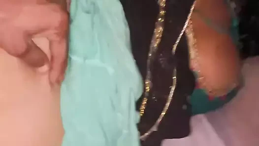 Desi Bhabhi ki choot ka paani