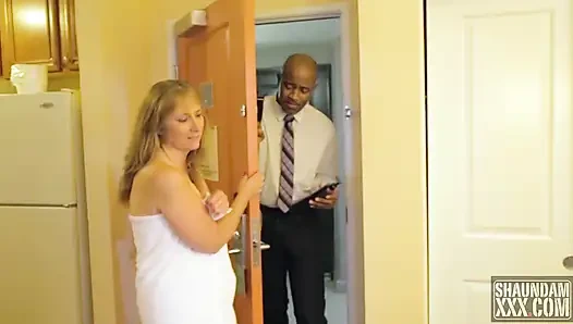 Kapıdan kapıya kayganlaştırıcı satıcı