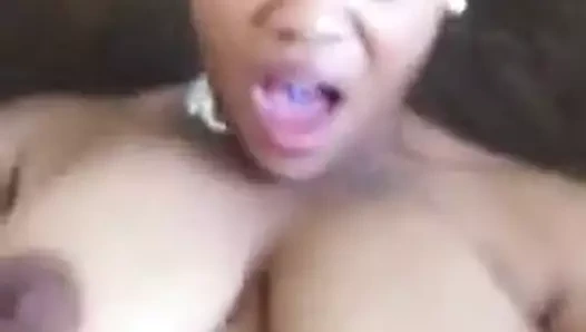 Bir zenci abanoz gf kedi içine boşaldı, o beni özledi..