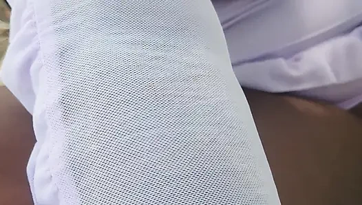 Üvey erkek kardeşimi çalının içinde sikiyorum