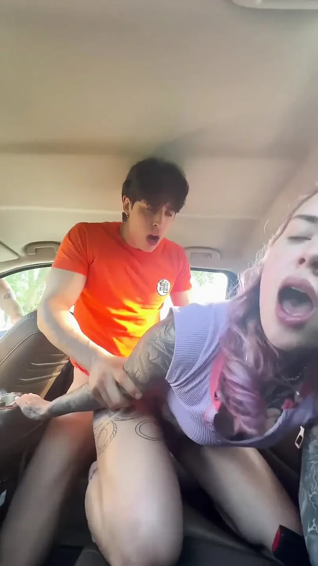 2 lezbiyen 1 yarak