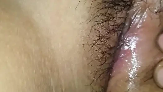 NET DARTY KONUŞAN NEPALLI ÇIFTIN YATAKTA ROMANTIZMI