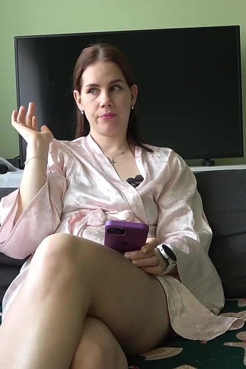 Anna bedenler hakkında nasıl hissettiği hakkında konuşuyor