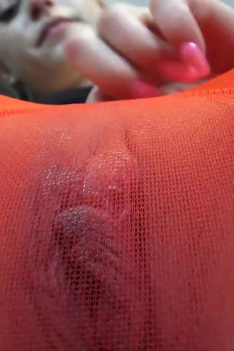 Red Pantyhose Masturbation Teenie!