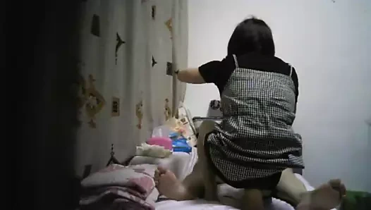 Asya baba travesti ile oynuyor