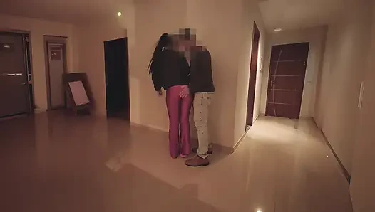 Ateşli evli kadın bina partisinde sikiliyor - ağzına boşalma