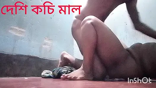 Bengalli Nas istediği kadar yalnız kalıyor ve dışarı çıkıyor ve sonra sütünü sıkıyor.