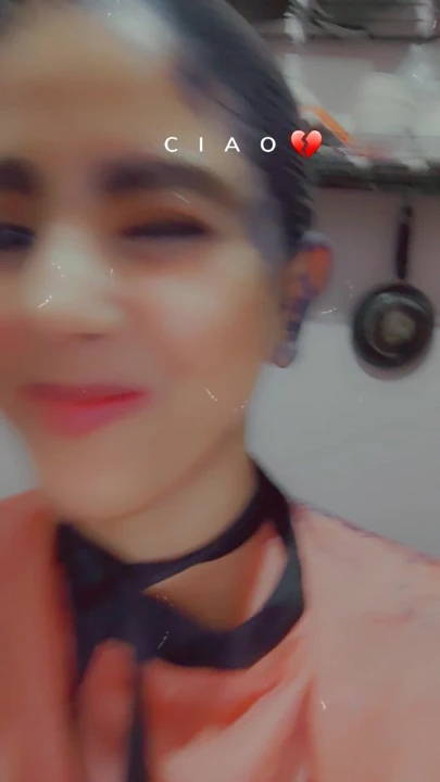 Yalnızdım ve yalnız olmayı seviyordum.