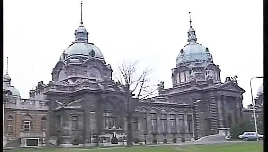 Termik yüzme havuzunda sikişen grup seks partisi