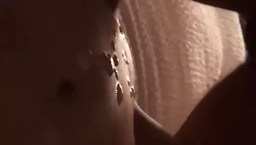 Eşi bana onu kedi cumming videosunu gönderdi