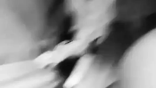 Büyük memeli kızı sikiyor