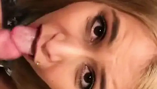 benim sarışın komşu emmek