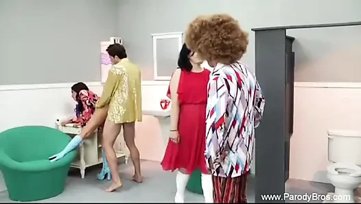 Charlie'nin melekleri xxx parodi değil