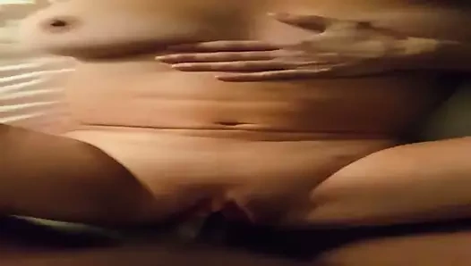 Kumarhane eğlence ile esmer milf