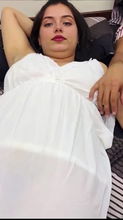 Üvey anne üvey oğlu Hintçe ile aynı yatağı paylaştığında ne olur?