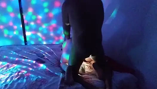 São Paulo'dan Vivi Guedez, ilk kez São Paulo'dan yayın hayatına çıktı.