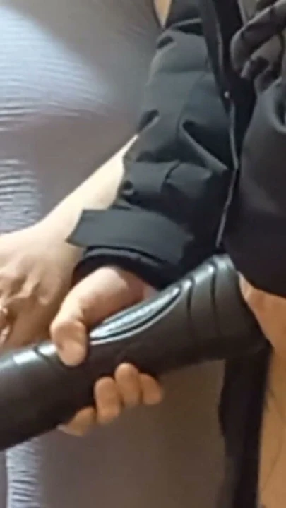 kuryeye seks oyuncağıyla mastürbasyon yapmak, yakın çekim | Klip 2