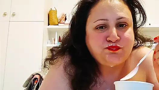 Dünyanın en seksi küçük deniz kızı