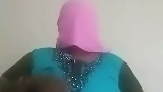 Üniversite öğrencisinin yatak odasında parmak masajı - Hint performans videoları