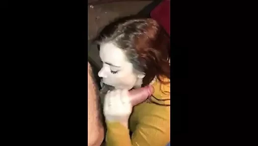 Muhteşem amatör kız ile büyük memeler üzerinde gerçek ev yapımı