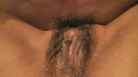 Trikepatrol edepsiz Asyalı sürtük büyük yaraklı turistle sikişiyor