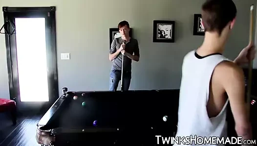 Dövmeli iri parça elijah genç davetler iki arkadaş için sıcak 3way