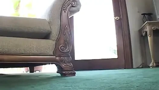 Esmer kız ateşli sikişten sonra büyük bir döl yutuyor