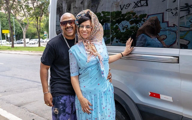 Tombul nine minibüsümde götünü parçalıyor